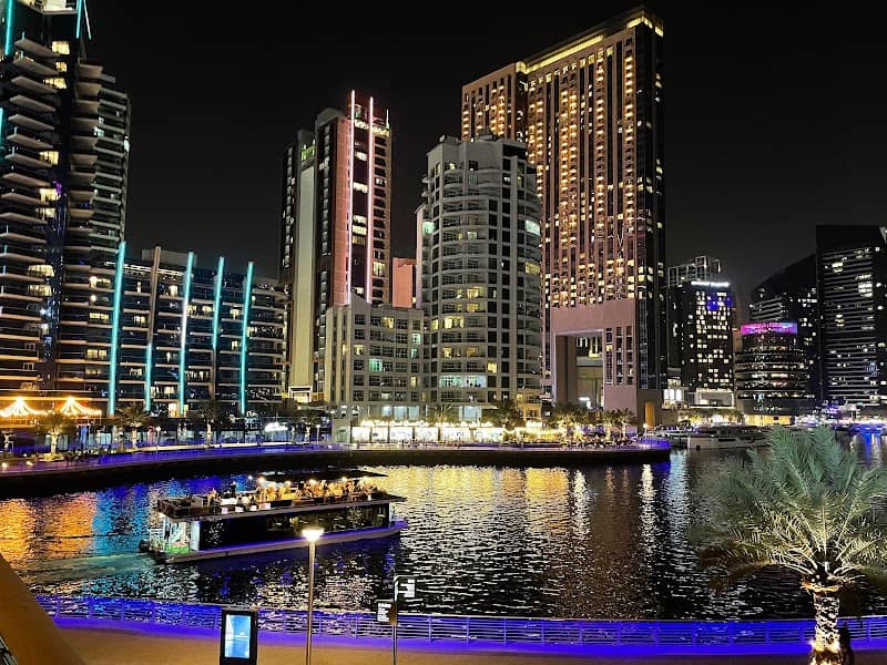 Marina Sightseeing - Image 1