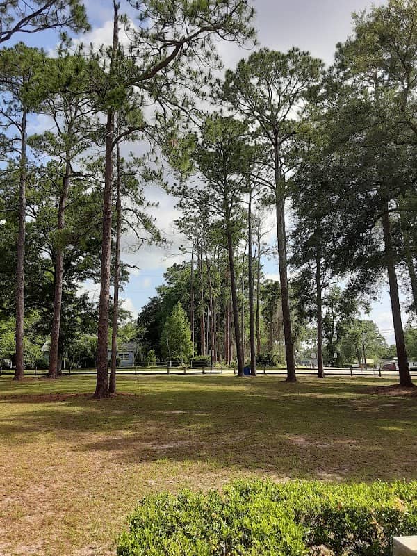 Hudson Park - Image 1