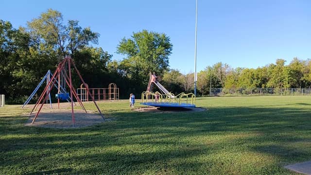 Rees Park - Image 1