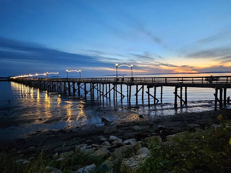 White Rock Boardwalk and Pier - Image 2