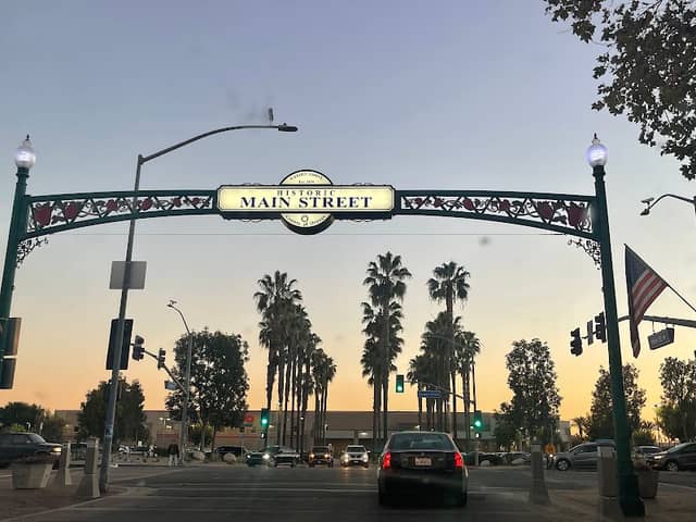 Historical Main Street Archway - Image 1