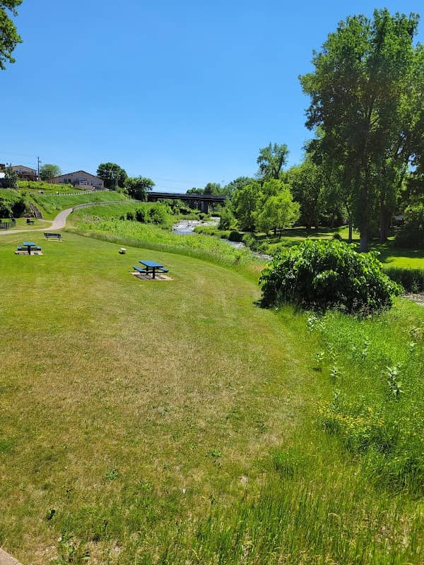Minnieska Park - Image 2