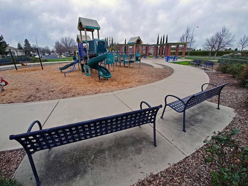 Bridgeway Island Park - Image 2