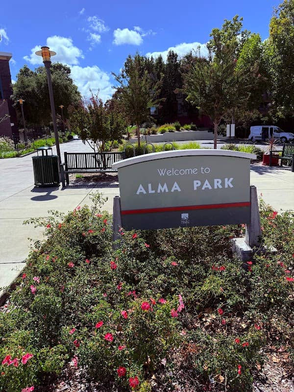 Alma Park - Image 1
