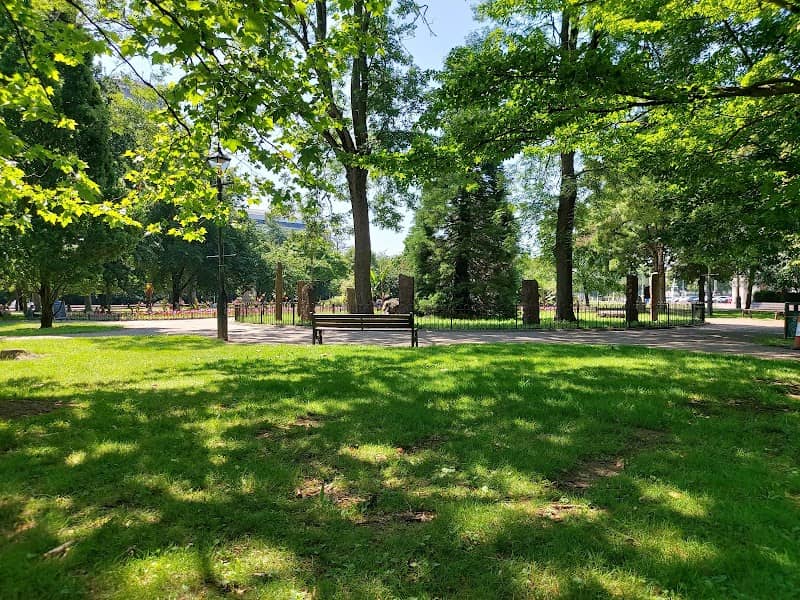 Gorsedd Gardens - Image 2