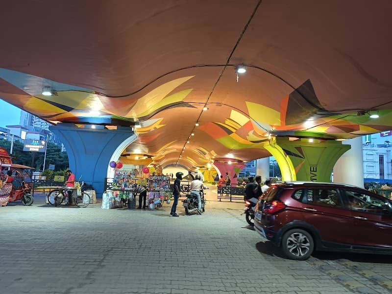 Newtown Carnival Street - Image 1