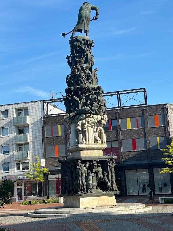 Stadtmonument Turm der Arbeit - Image 1