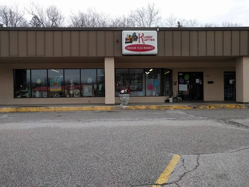Klassy Klutter Indoor Flea Market - Image 1