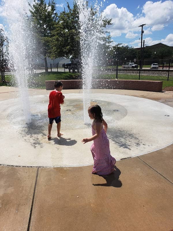 Gloria Stephan Sale Park - Image 1