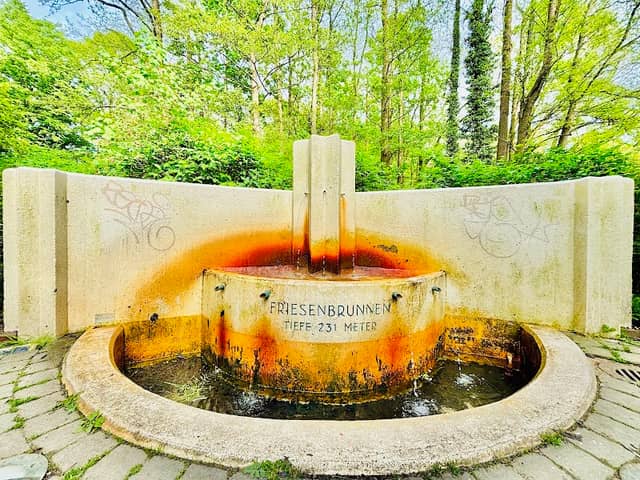 Friesenbrunnen - Image 1