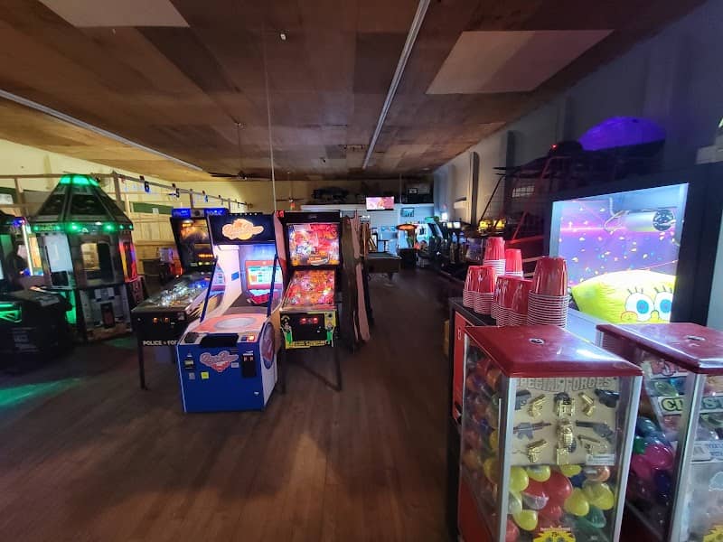 Paradise Axe and Arcade - Image 2