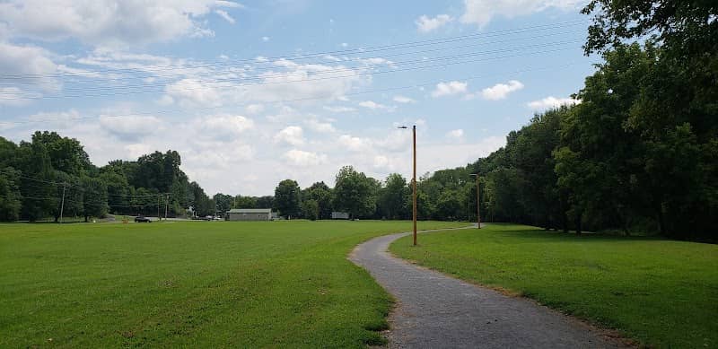 Old Lake Park - Image 1