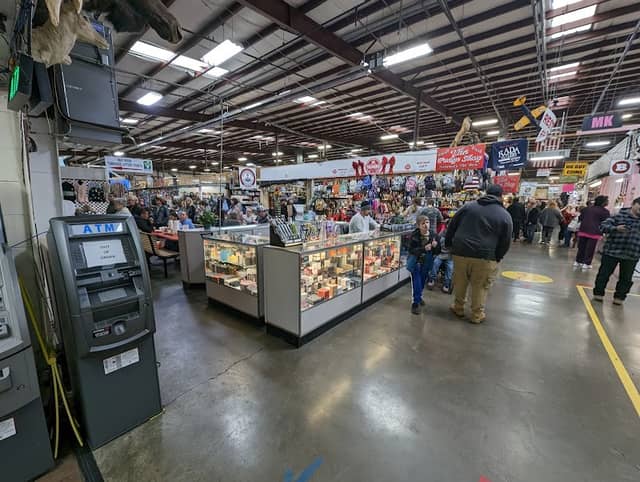 Great Smokies Flea Market - Image 2