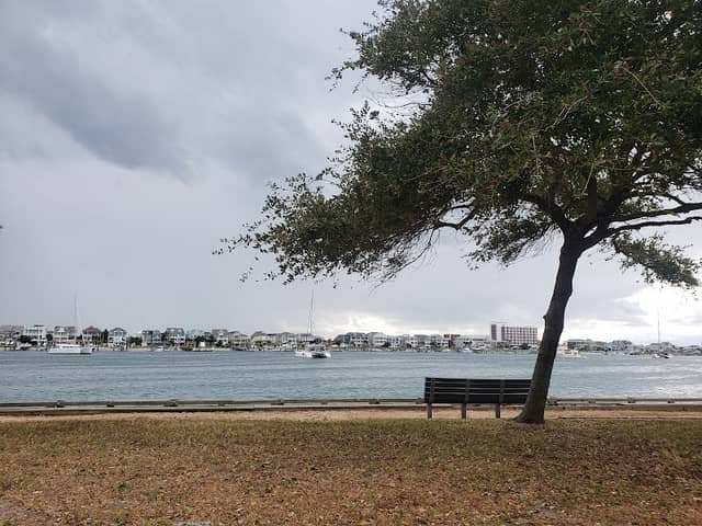 South Channel Drive Mini-Park - Image 1