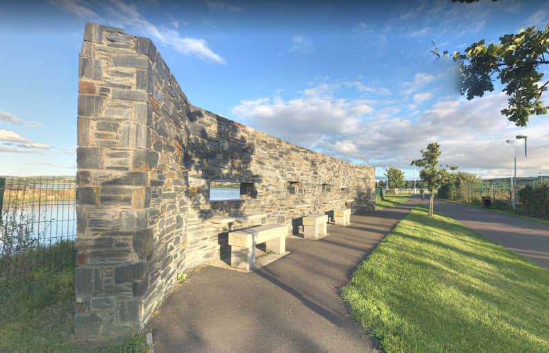 Quay Trail lookout - Image 1