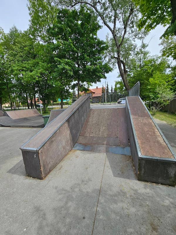 Skate park - Image 2