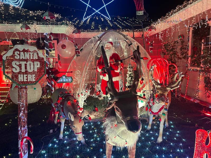 Christmas Light Display (Benjamin’s) - Image 3