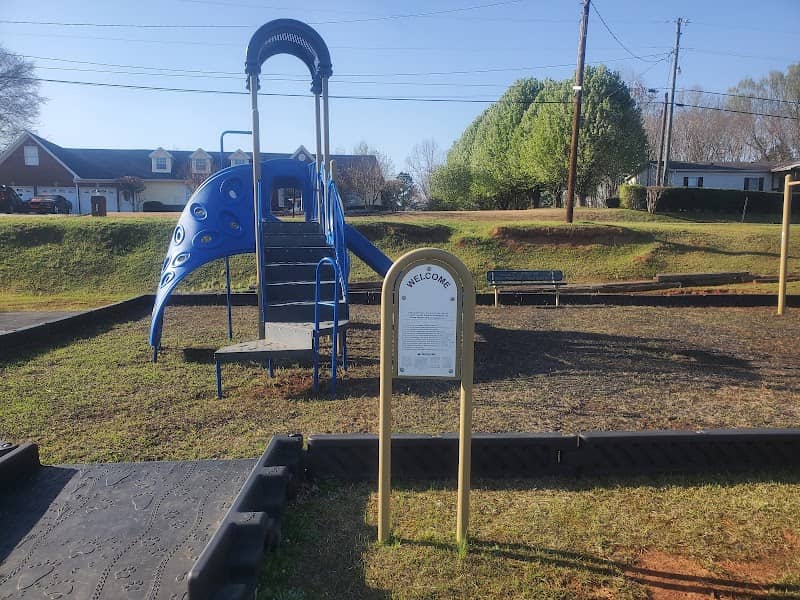 Dillard Park - Image 1