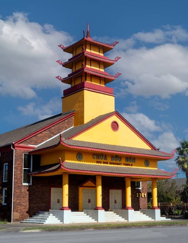 Buu Mon Buddhist Temple - Image 1