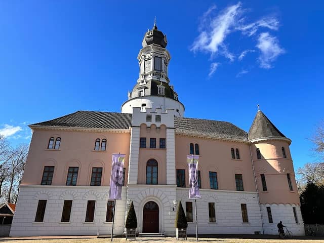 Schloßgarten Jever - Image 1