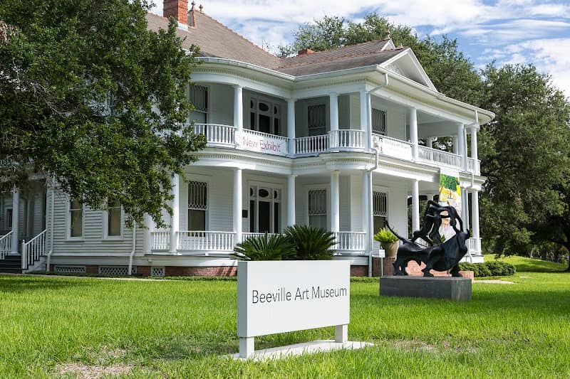 Beeville Art Museum - Image 2