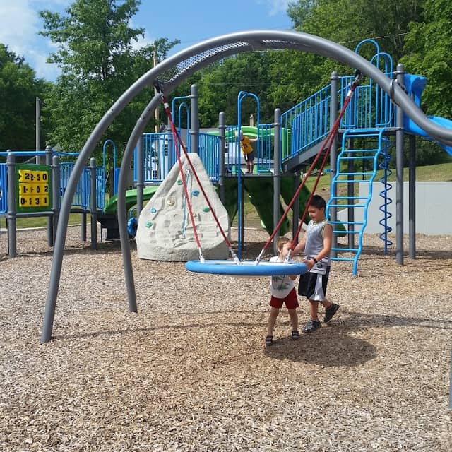 Spring Street Park - Image 1