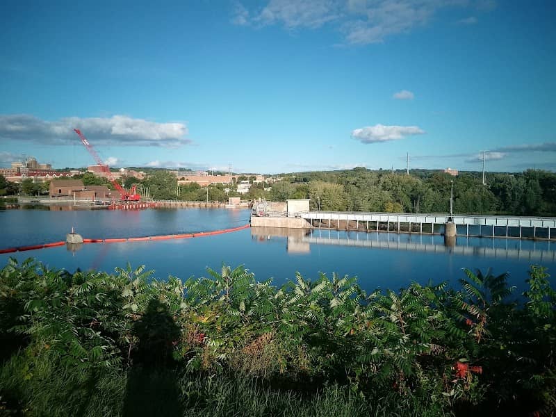Dam Portage - Image 1