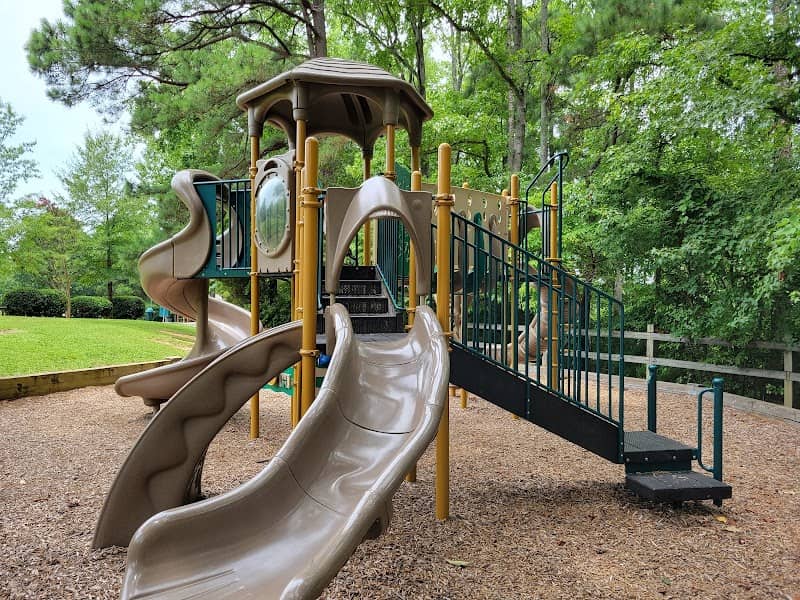Veterans Park - Image 1