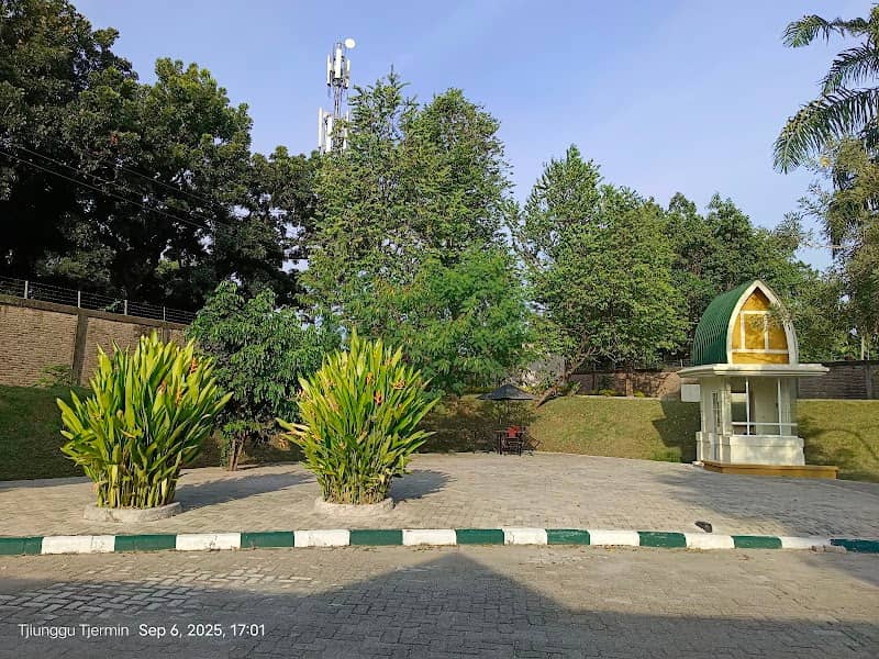 Taman Bunga - Image 1