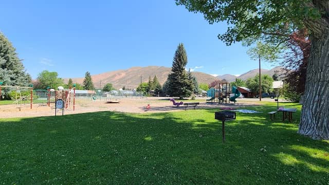 Bellevue City Park - Image 2