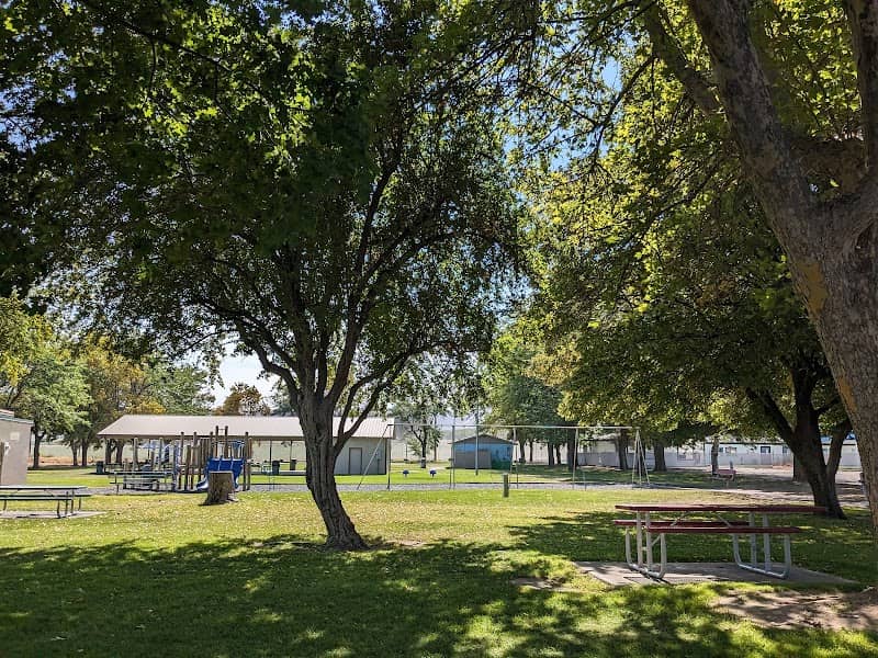 Royal City Lion's Park - Image 1