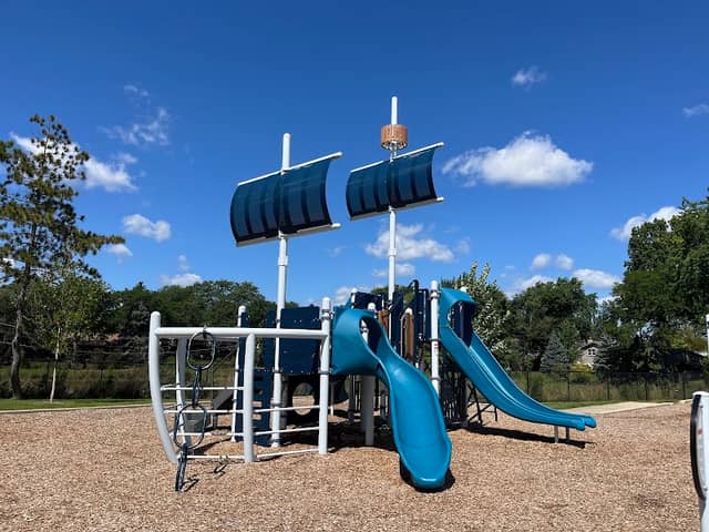 Happiness Park - Image 1