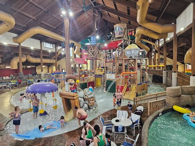 Klondike Kavern Water Park - Image 1