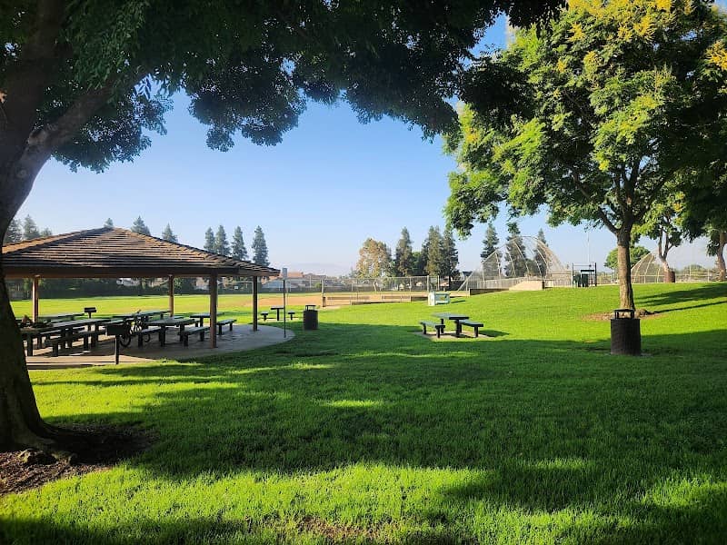 Mountain View Park - Image 2