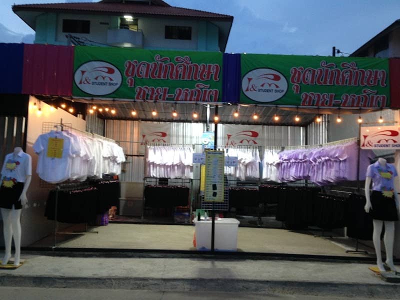 NU Gate 5 Night Market - Image 2