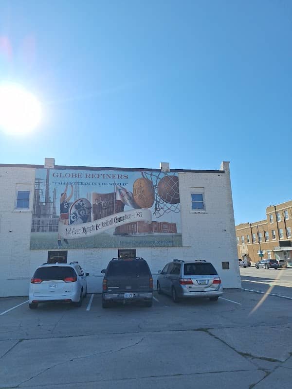 Globe Refiners Mural - Image 1