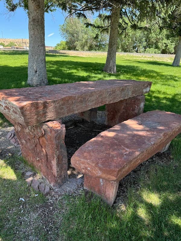 Outdoor bench - Image 1