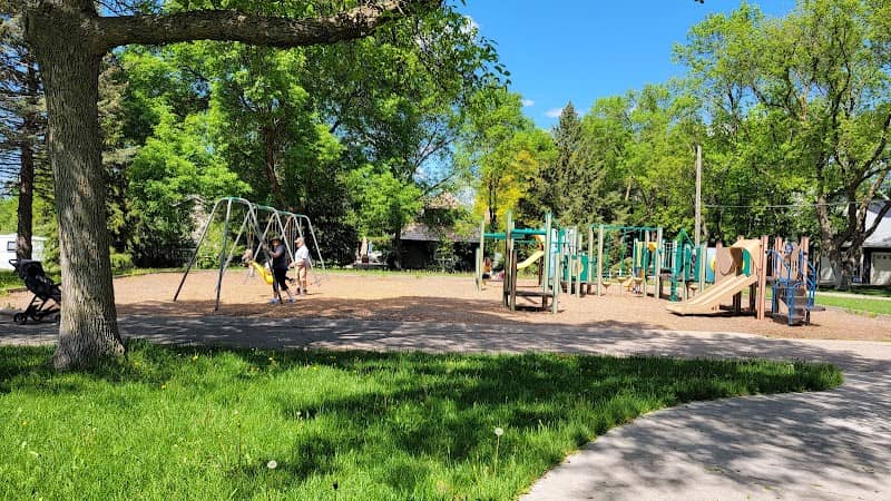 Carver Beach Playground - Image 2