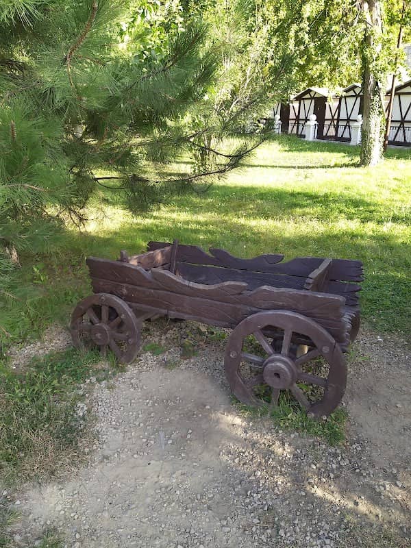 decorative wagon - Image 1