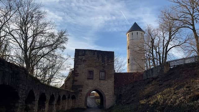 Aussichtsplattform Burg Plesse - Image 1