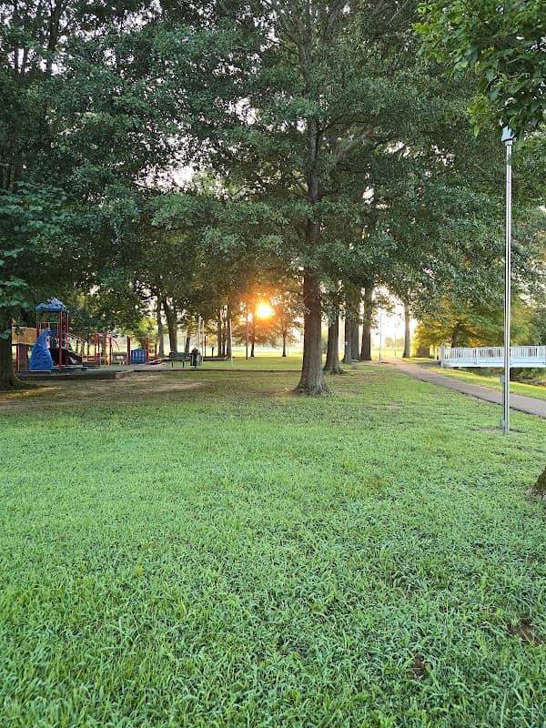 Selmer Park - Image 1