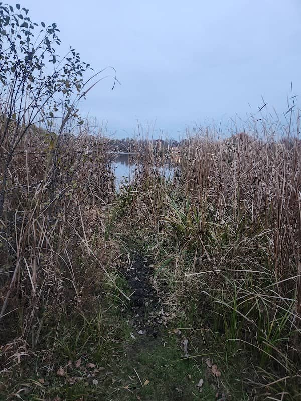 Kelly Lake Park - Image 1
