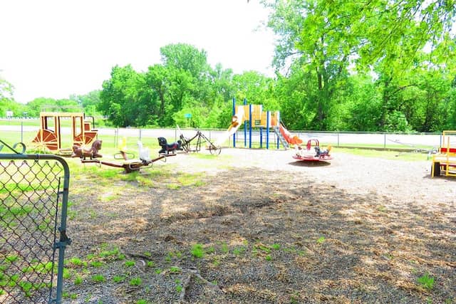 Levi Lowry Memorial Park - Image 2
