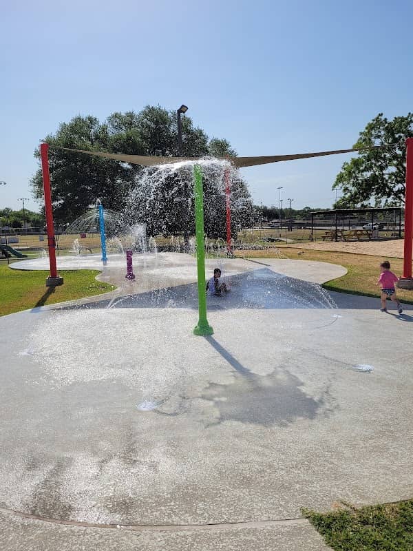 Mexia City park - Image 2