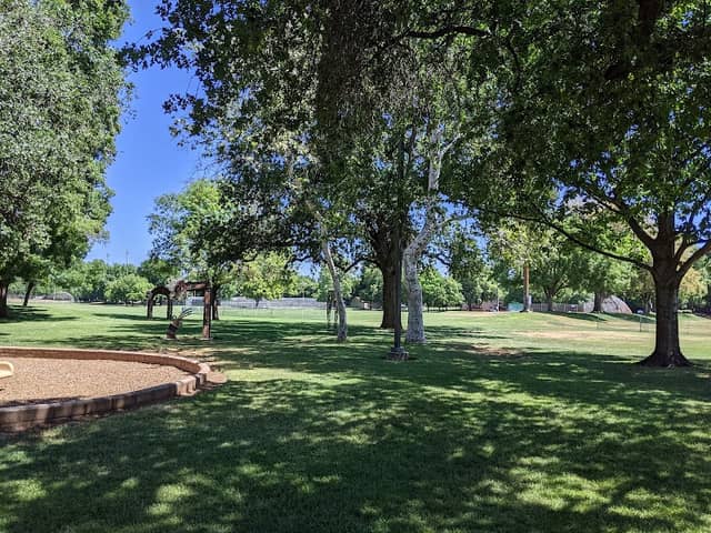 Community Park - Image 2