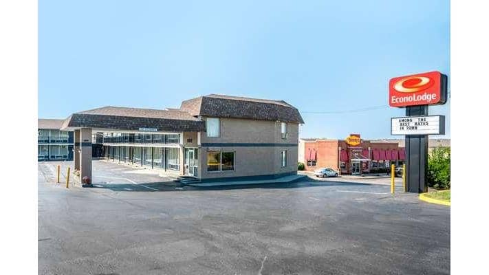 Econo Lodge near Missouri University of Science and Technology - Image 1