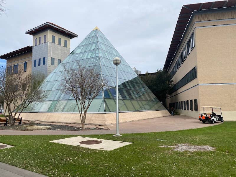 TAMIU Planetarium - Image 2