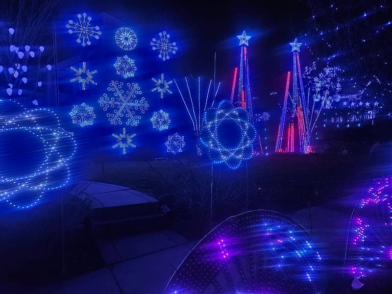 Christmas Light display in Highland - Image 1