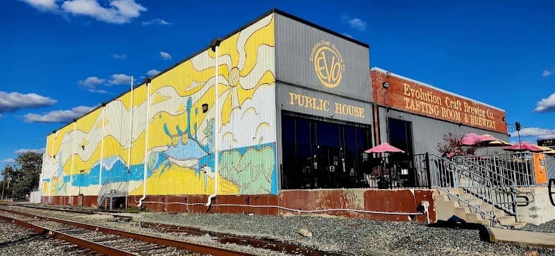 Sun and Suds Mural - Image 1