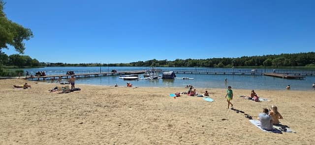 Pomost przy plaży miejskiej - Image 2